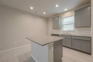 13326 Prado Ridge Ln, Iowa Colony, TX 77583 - Photo 11