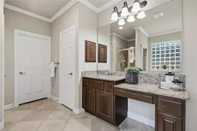 59 E Green Pastures Circle, The Woodlands, TX 77382 - Photo 25