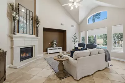 59 E Green Pastures Circle, The Woodlands, TX 77382 - Photo 11