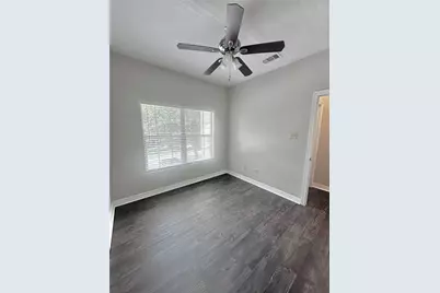 61 Woodland Hills Drive #B, Conroe, TX 77303 - Photo 9
