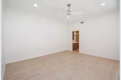 9342 Briar Forest Drive, Houston, TX 77063 - Photo 25