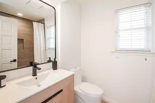 9342 Briar Forest Dr, Houston, TX 77063 - Photo 41