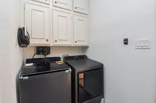 9342 Briar Forest Dr, Houston, TX 77063 - Photo 43