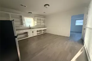 2830 Lombardy Dr, Port Arthur, TX 77642 - Photo 5