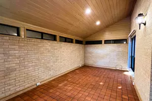 102 Briar Ridge Dr, Bellville, TX 77418 - Photo 9