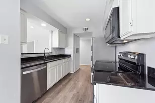 14600 Fonmeadow Dr, Houston, TX 77035 - Photo 5