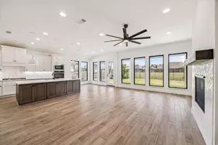 18431 Chameleon Ct, Conroe, TX 77302 - Photo 11