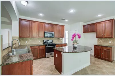 7814 Heron Lakes Drive, Houston, TX 77064 - Photo 19