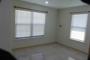 802 Candler Dr, Houston, TX 77037 - Photo 11