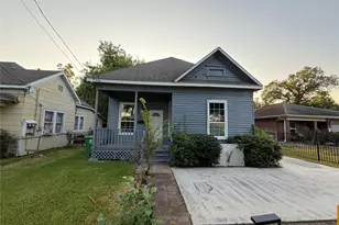 1910 Worms St, Houston, TX 77020 - Photo 1