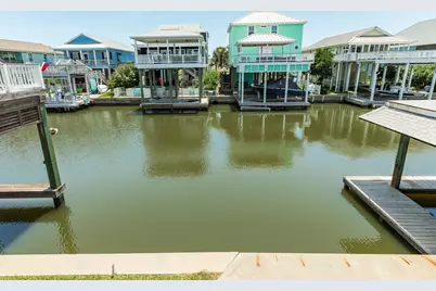 22127 Zapata Drive, Galveston, TX 77554 - Photo 17