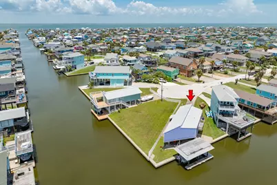 22127 Zapata Drive, Galveston, TX 77554 - Photo 3