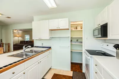 22127 Zapata Drive, Galveston, TX 77554 - Photo 23
