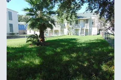 3712 Avenue O, Galveston, TX 77550 - Photo 3