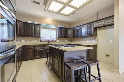 708 Bayou Crest Circle, Dickinson, TX 77539 - Photo 7