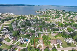 6878 Kingston Cove Ln, Willis, TX 77318 - Photo 35