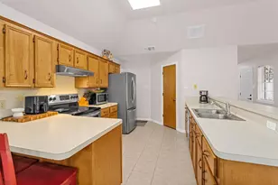 6878 Kingston Cove Ln, Willis, TX 77318 - Photo 13