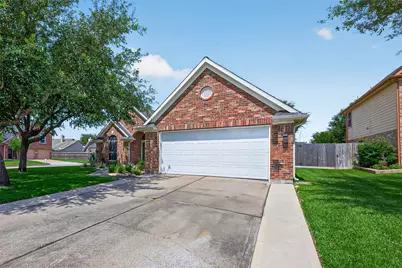 8014 Caribou Court, Baytown, TX 77523 - Photo 3