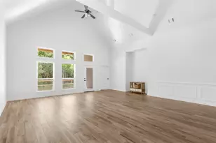 525 Little Spg Ct, Anahuac, TX 77514 - Photo 21