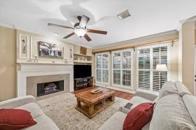 3226 Pleasant Cove Court, Houston, TX 77059 - Photo 15