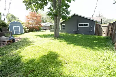 316 Carnation Street, Lake Jackson, TX 77566 - Photo 19