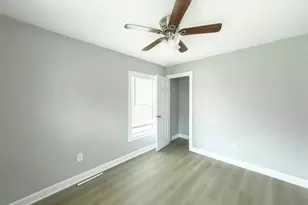 111 Holly St, Lake Jackson, TX 77566 - Photo 9