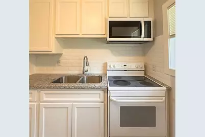 111 Holly Street, Lake Jackson, TX 77566 - Photo 19