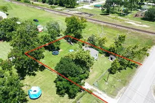 1721 Main St, Danbury, TX 77534 - Photo 13