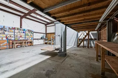 1311 Oak Street, Anahuac, TX 77514 - Photo 35