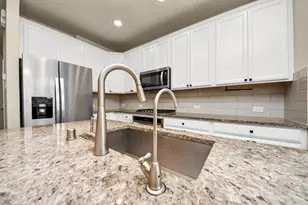 3111 Dakota Falls Dr, Houston, TX 77063 - Photo 11