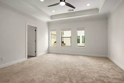 742 W 24th Street, Houston, TX 77008 - Photo 9