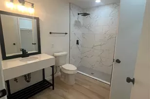 6829 Driftwood St, Houston, TX 77021 - Photo 9