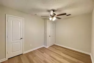 12010 Flushing Meadows Dr, Houston, TX 77089 - Photo 13