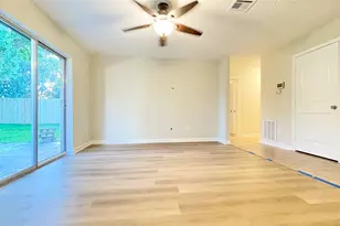 12010 Flushing Meadows Dr, Houston, TX 77089 - Photo 5