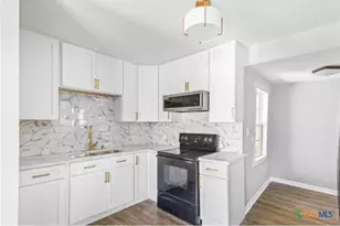 1601 E Mimosa Ave, Victoria, TX 77901 - Photo 5