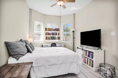 2020 McGowen Street #8E, Houston, TX 77004 - Photo 7