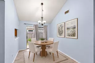 10302 Bushy Creek Dr, Houston, TX 77070 - Photo 11