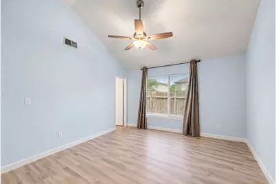 10302 Bushy Creek Drive, Houston, TX 77070 - Photo 17
