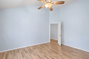 10302 Bushy Creek Dr, Houston, TX 77070 - Photo 19