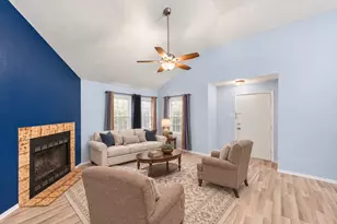 10302 Bushy Creek Dr, Houston, TX 77070 - Photo 5