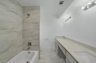 10715 Nobility Dr, Houston, TX 77099 - Photo 31