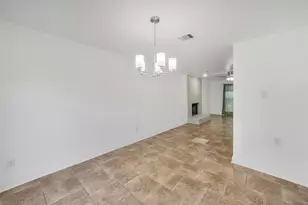 10715 Nobility Dr, Houston, TX 77099 - Photo 11