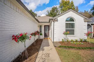 589 Mosswood Dr, Conroe, TX 77302 - Photo 3