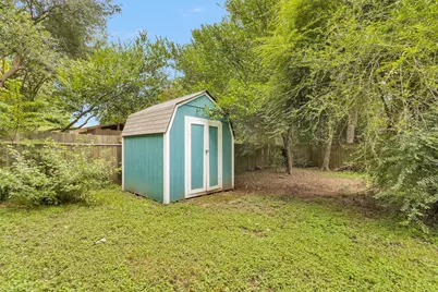 221 Carrell Street, Tomball, TX 77375 - Photo 41