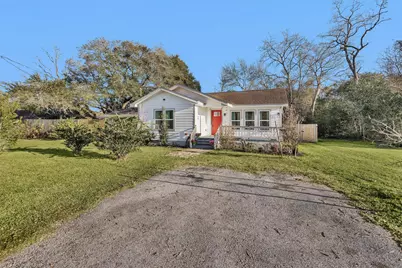 221 Carrell Street, Tomball, TX 77375 - Photo 3