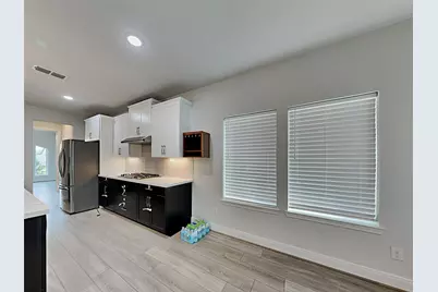 8926 Emerald Cane Drive, Missouri City, TX 77459 - Photo 9