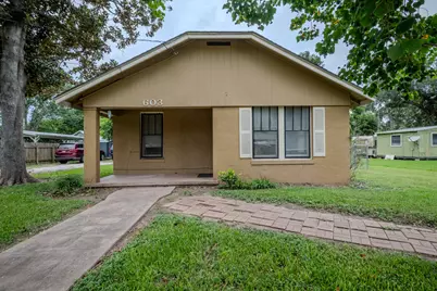 603 N Resident Street, Wharton, TX 77488 - Photo 1