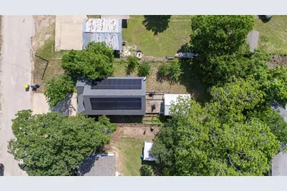 205 E 2nd Street, Hearne, TX 77859 - Photo 3