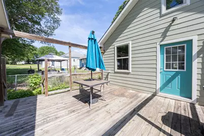 205 E 2nd Street, Hearne, TX 77859 - Photo 17