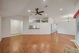 18123 Lake Bend Dr, Houston, TX 77084 - Photo 5